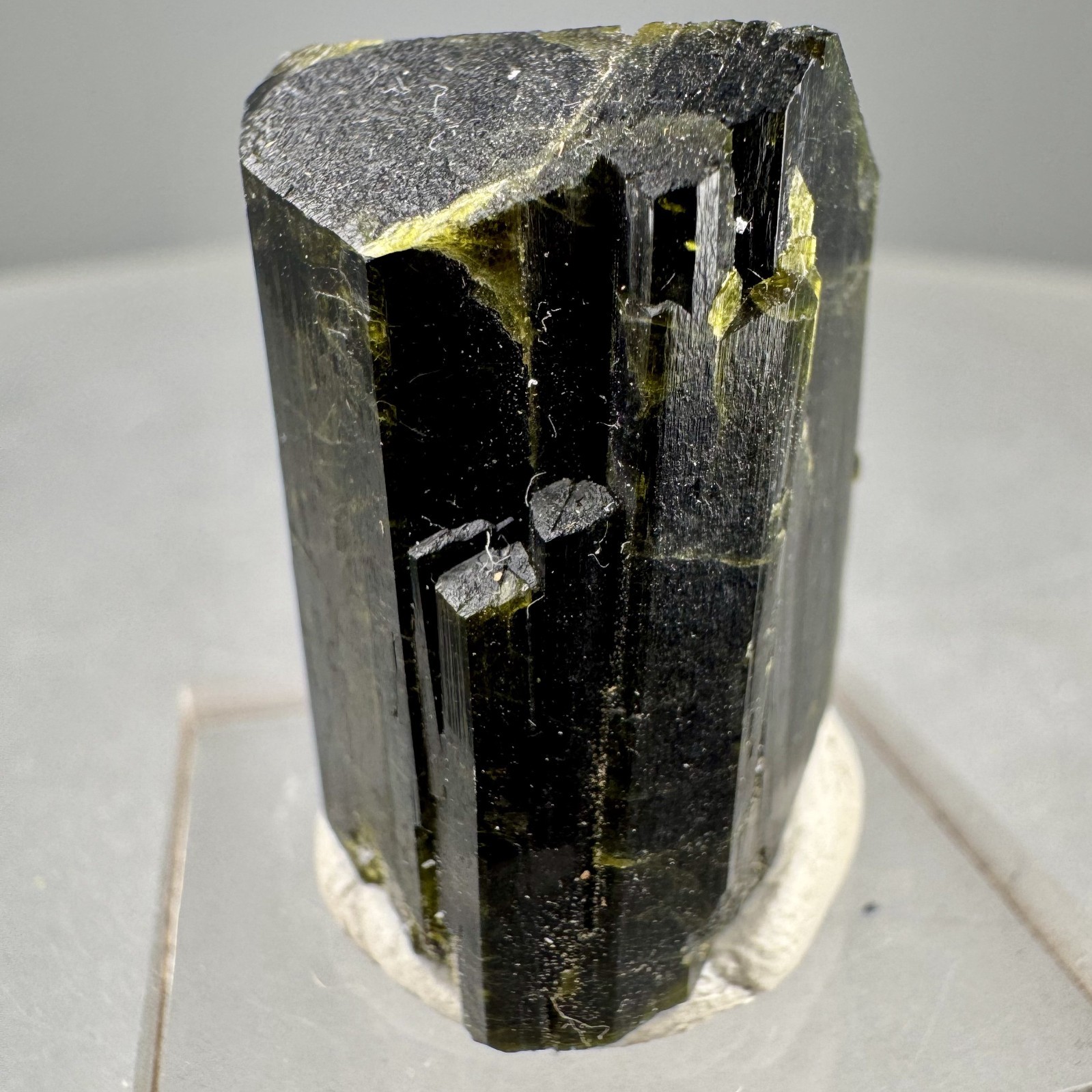Fine Green Epidote Crystal: Saline Valley, Inyo County, California, USA
