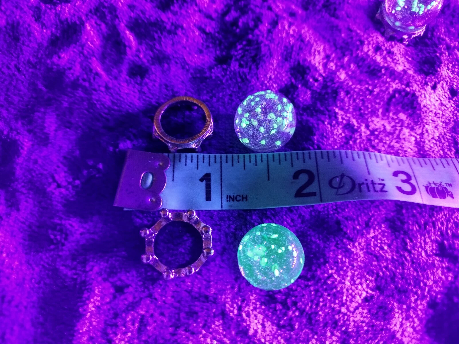 Tiny Crystal Ball-Glow in The Dark Orb-Marble and Stand-Crystal Ball and Gold Cr