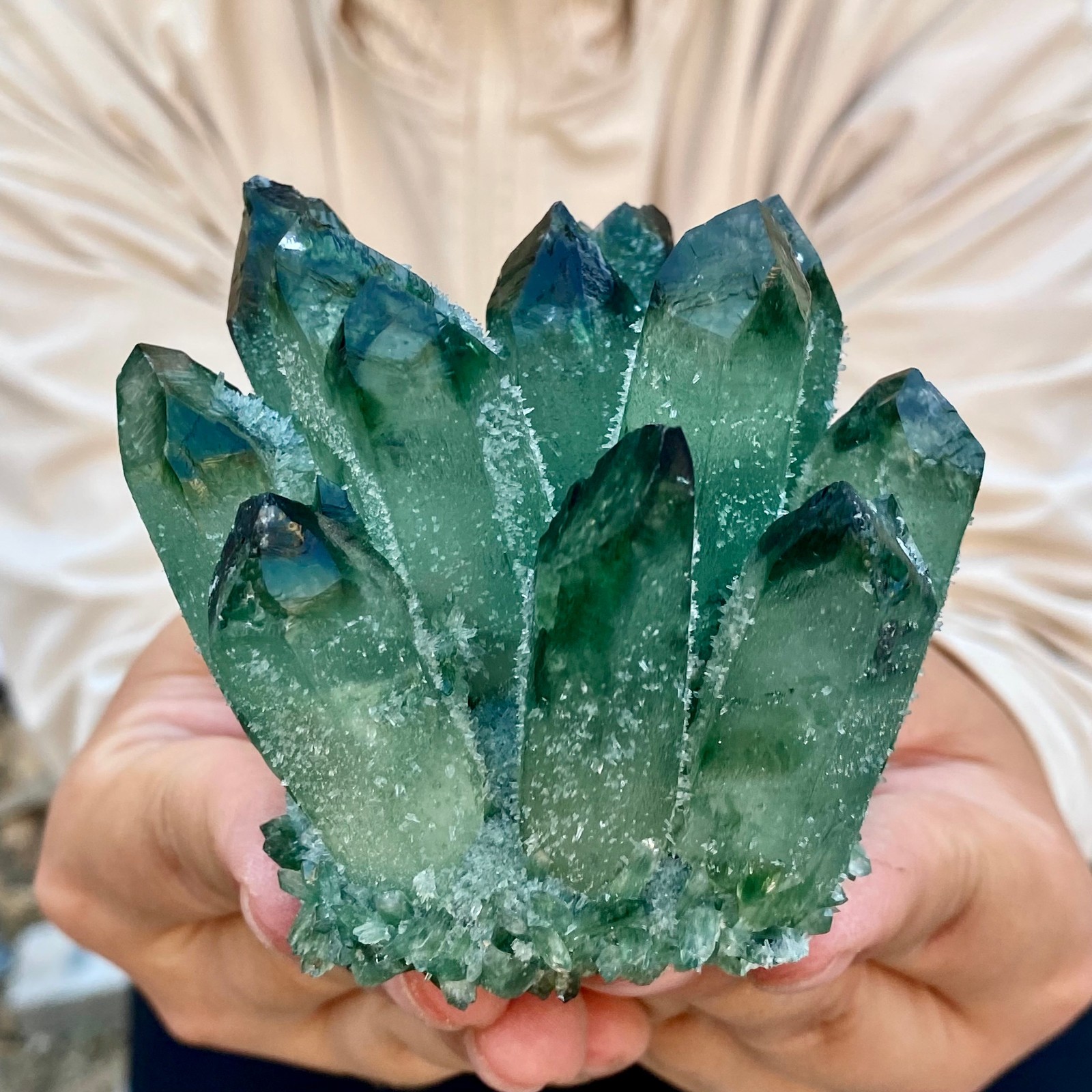 396G New Find Green Phantom Cluster Mineral Specimen Healing
