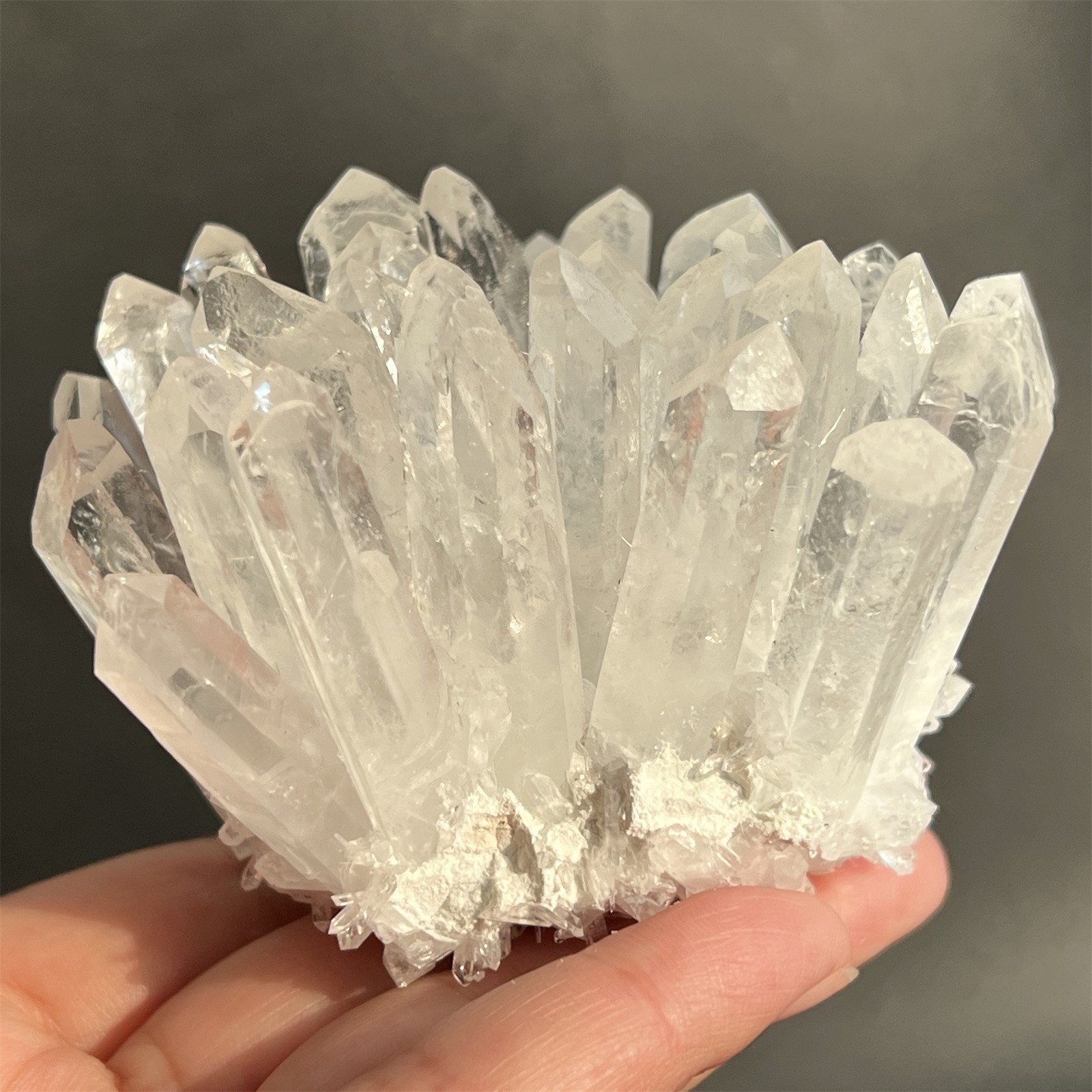 Top Fine Clear quartz cluster crystal fine cluster specimen Random 200g+ 1pc