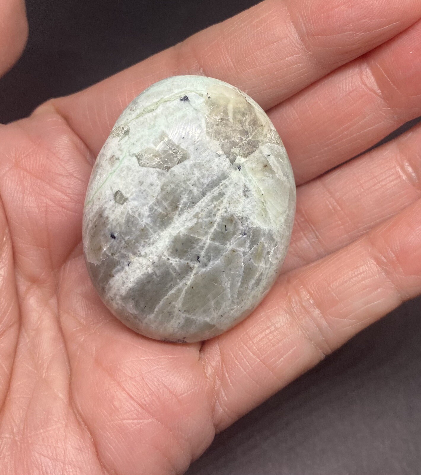 Garnierite Palm Stone Madagascar 45.3g Over 1 1/2in