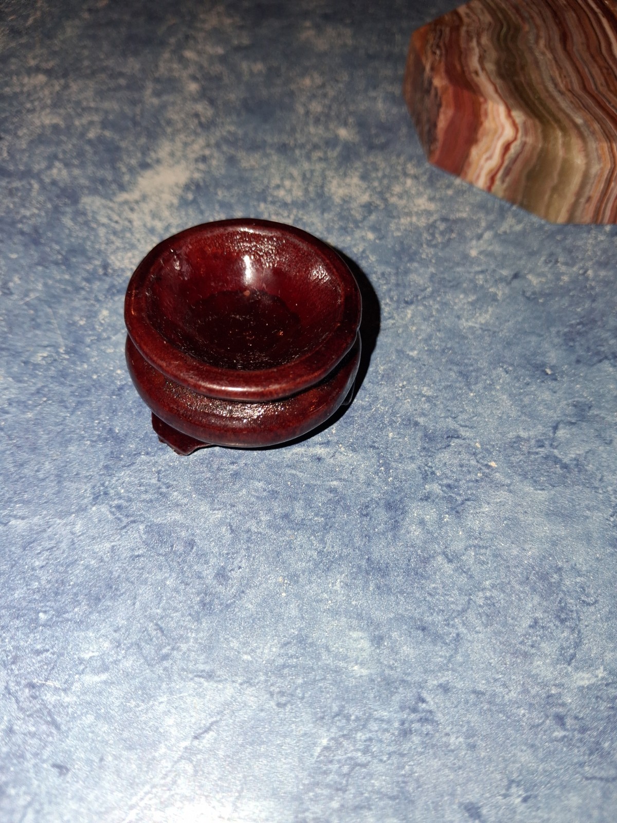Banded Onyx Polished Egg Displayed on Hexagon Onx Base W/Wood Stand Beautiful!