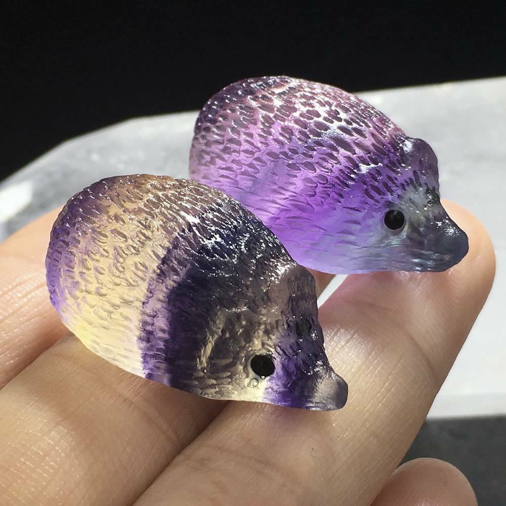 Natural Quartz Crystal Skull Carved Rainbow Fluorite Hedgehog Stone Healing.