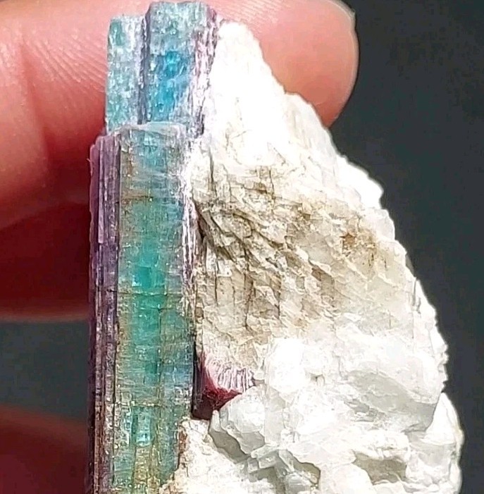 LARGE PARAIBA CUPRIAN BLUE PINK TOURMALINE COPPER BEARING BATALHA MINE BRAZIL