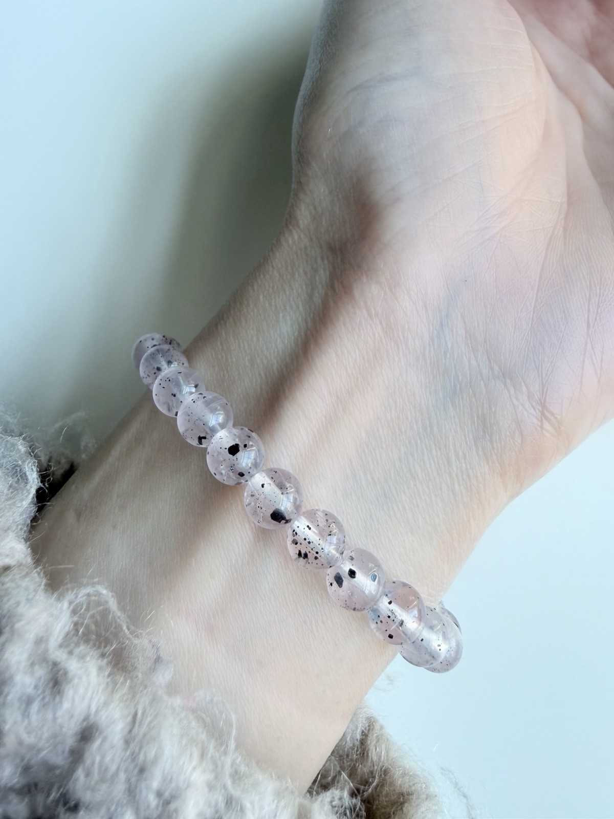 Dragon Fruite Star Rose Quartz (Hematite) with asterism Dainty Bracelet 6mm 6.7″