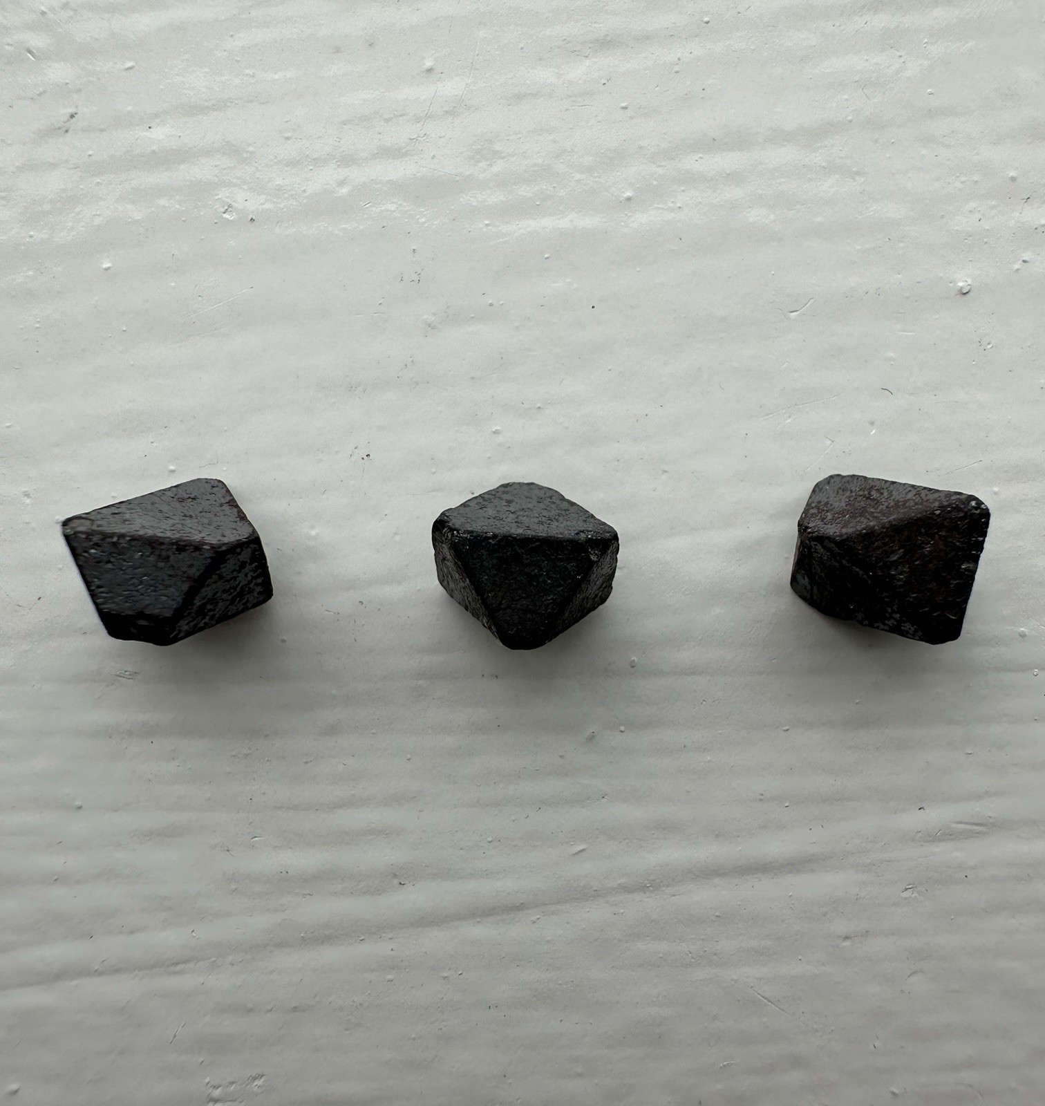 Magnetite crystal lot from Afghanistan (See Description)