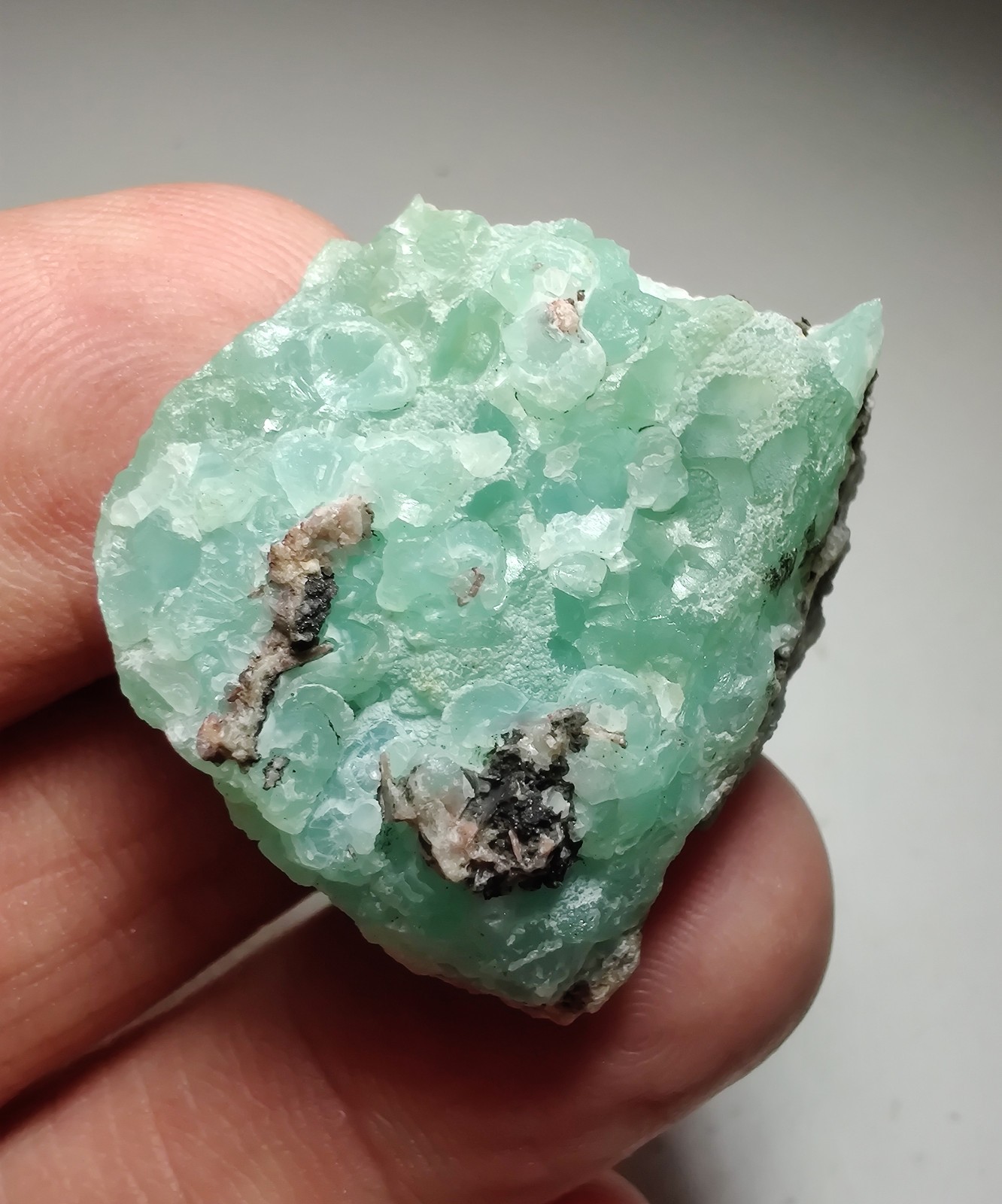 Beautiful Smithsonite specimen, great color! Kelly Mine, New Mexico. 31 grams.