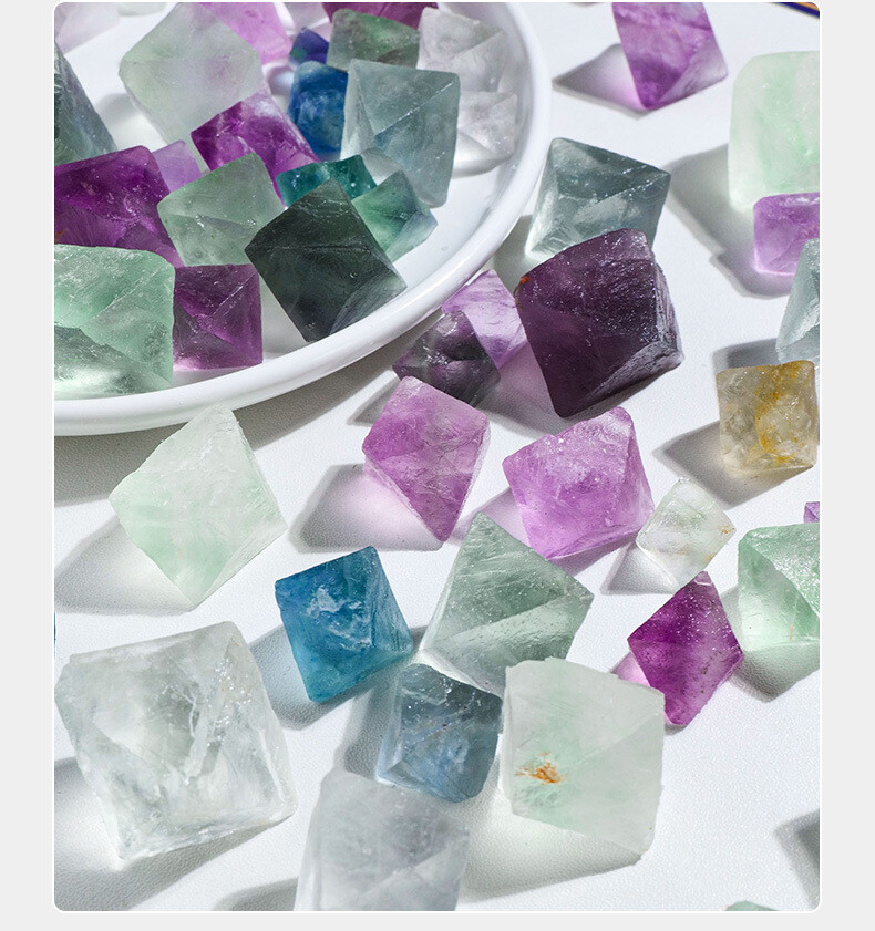 100g/lot Natural Colorful Fluorite Octahedron Crystal Mineral Crystal Healing