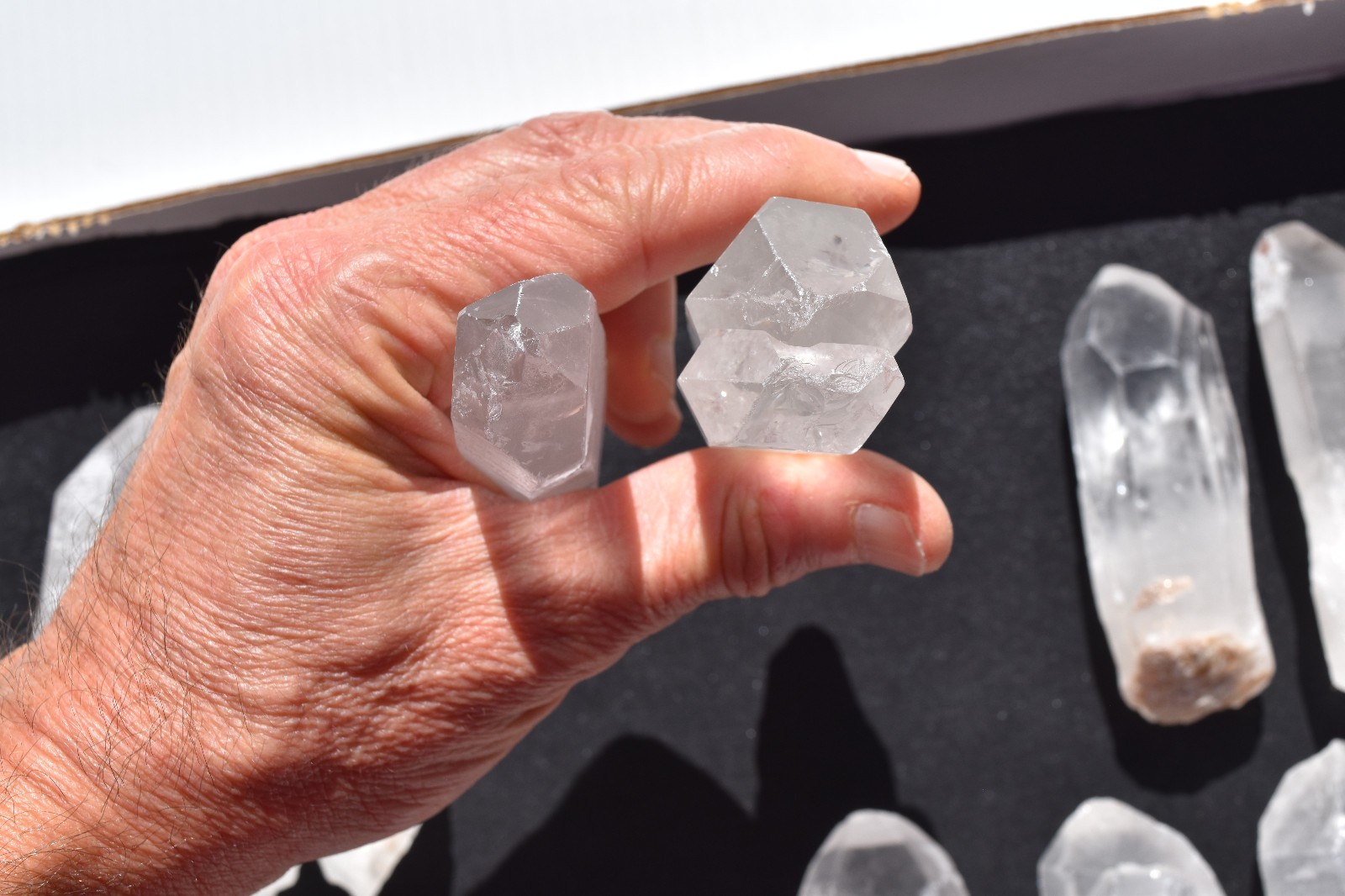 WHOLESALE Quartz Crystals from Madagascar 12 pcs 2.5 kg # 5666
