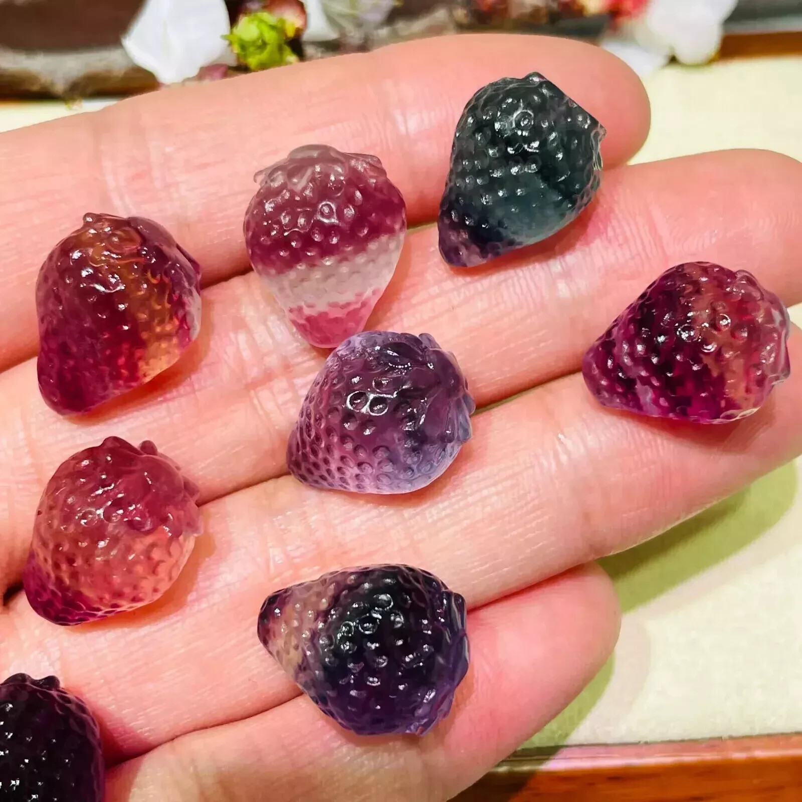 5pc Natural fluorite carved mini strawberry quartz crystal reiki healing