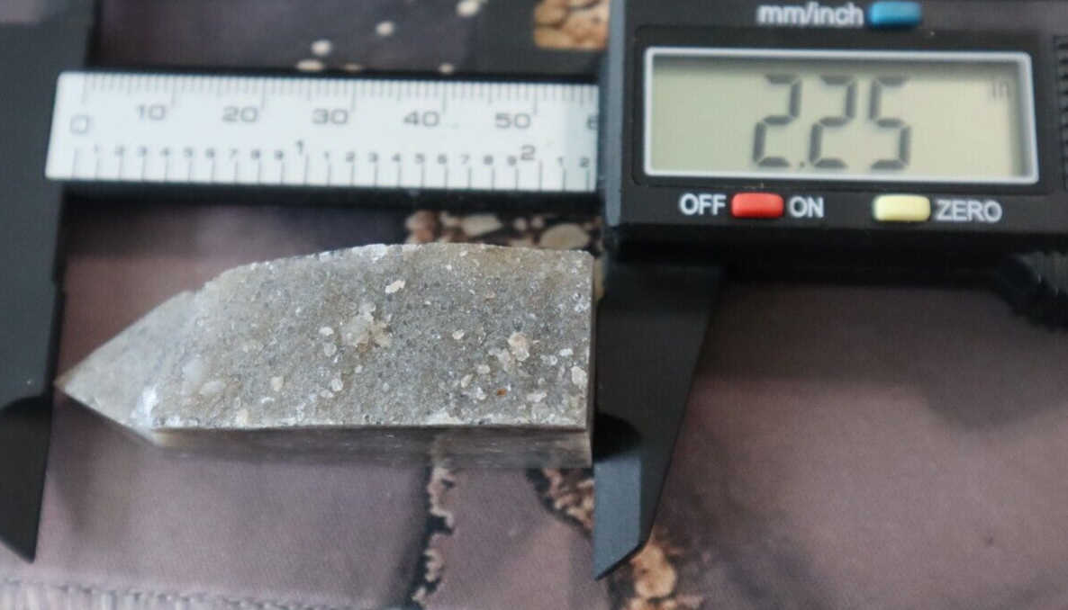 SPHALERITE POINT 2.25 INCHES TALL/ 45.4 GRAMS