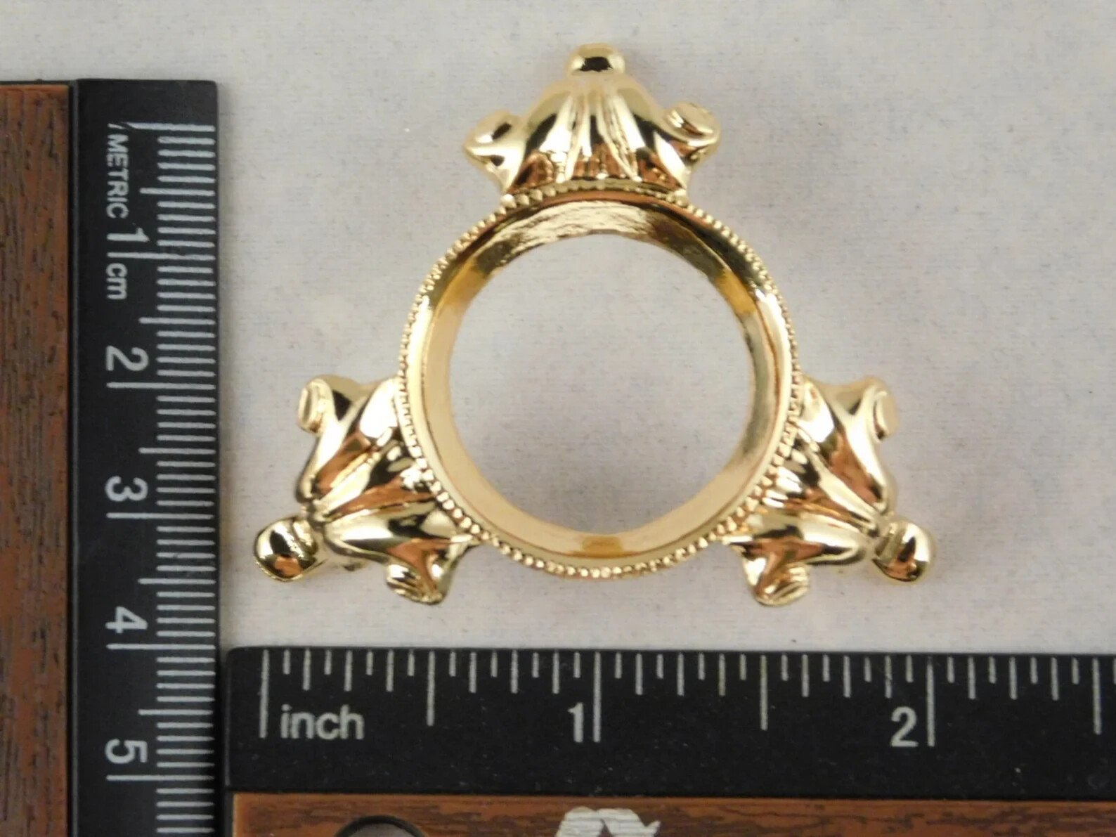 Sphere Display Stand Small Size Princess Design Gold Color