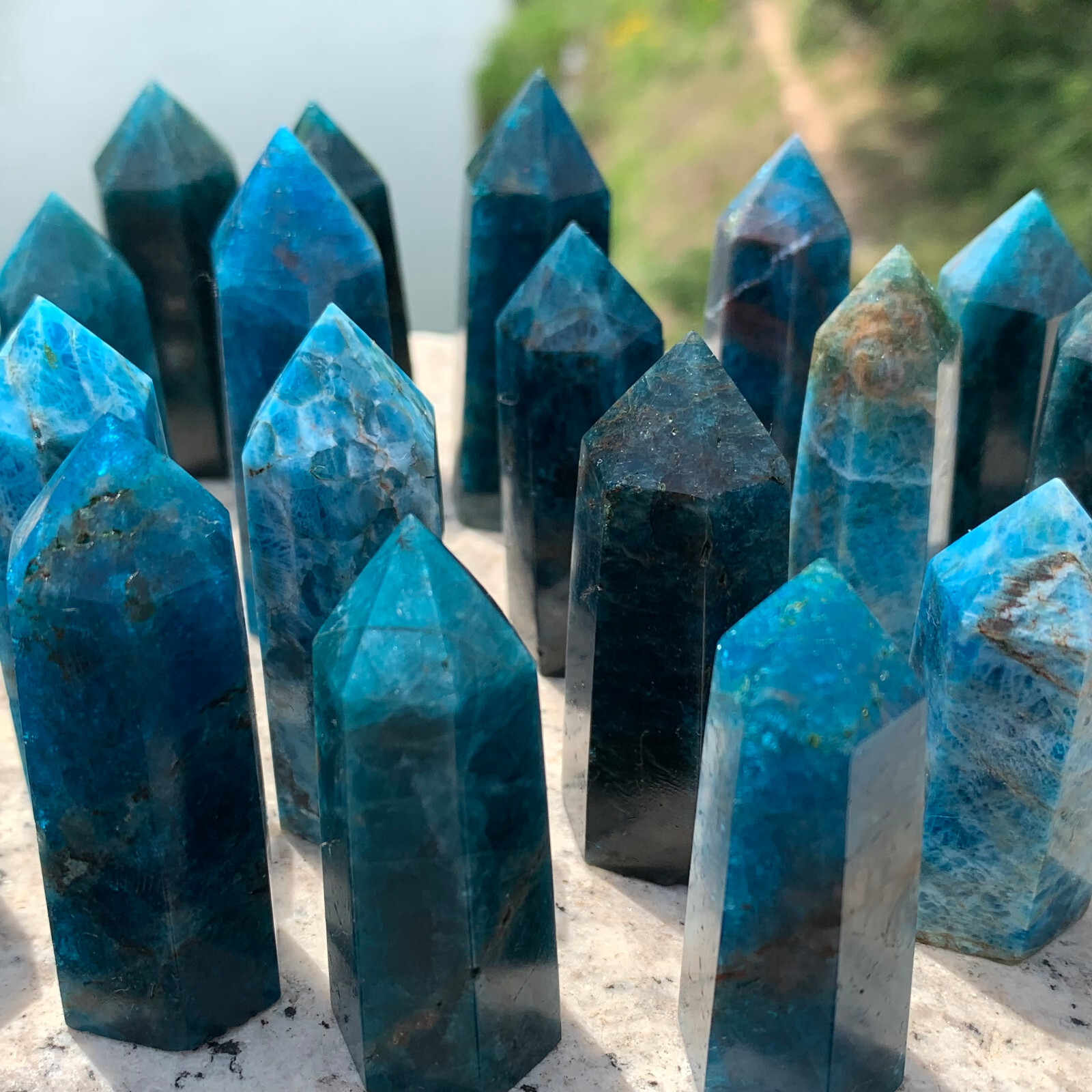 1LB natural apatite quartz obelisk crystal wand point healing random 40-70mm