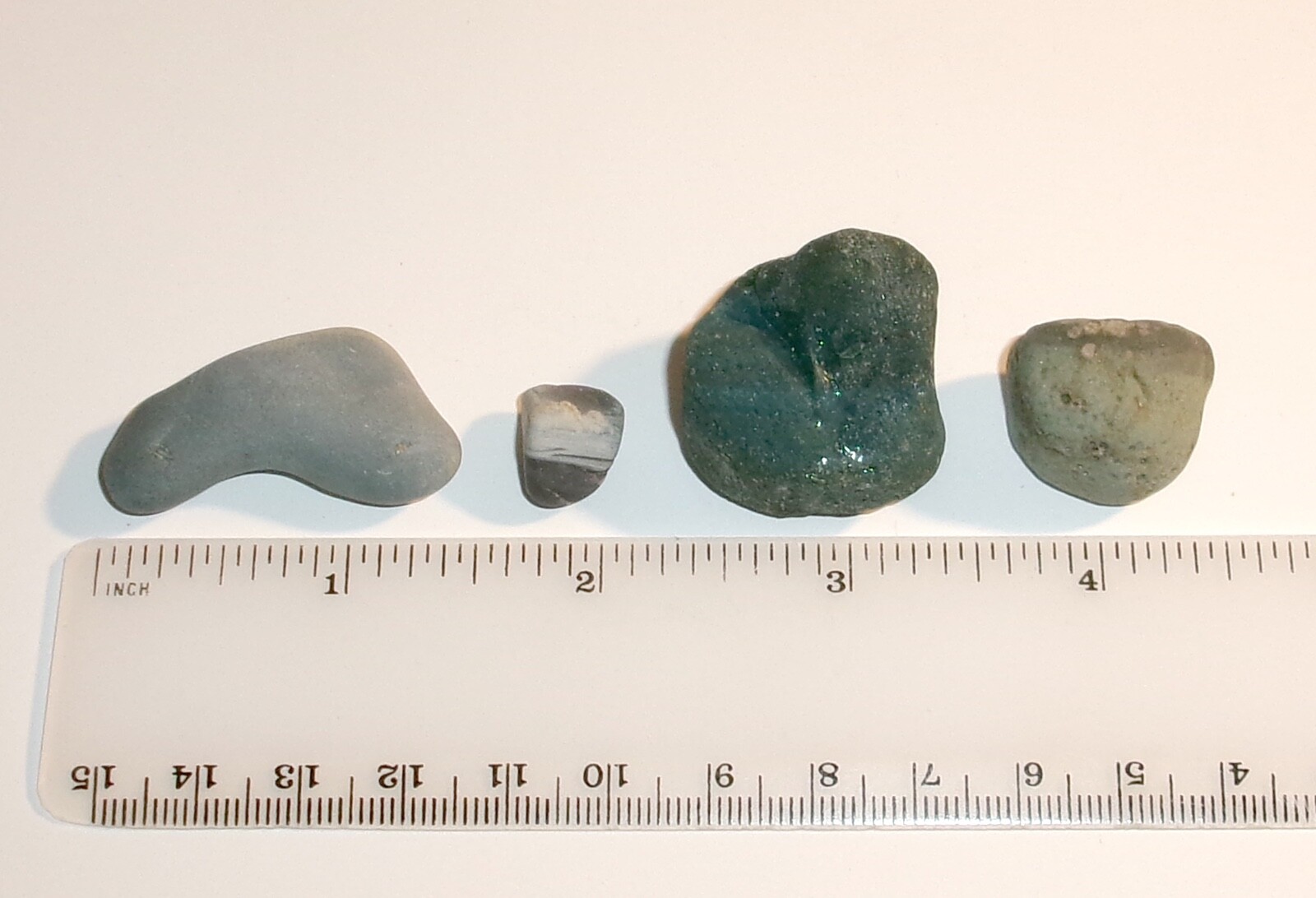 Leland Blue Stones 4 pcs and Black Velvet Bag Michigan Iron Ore Slag Glass Gems