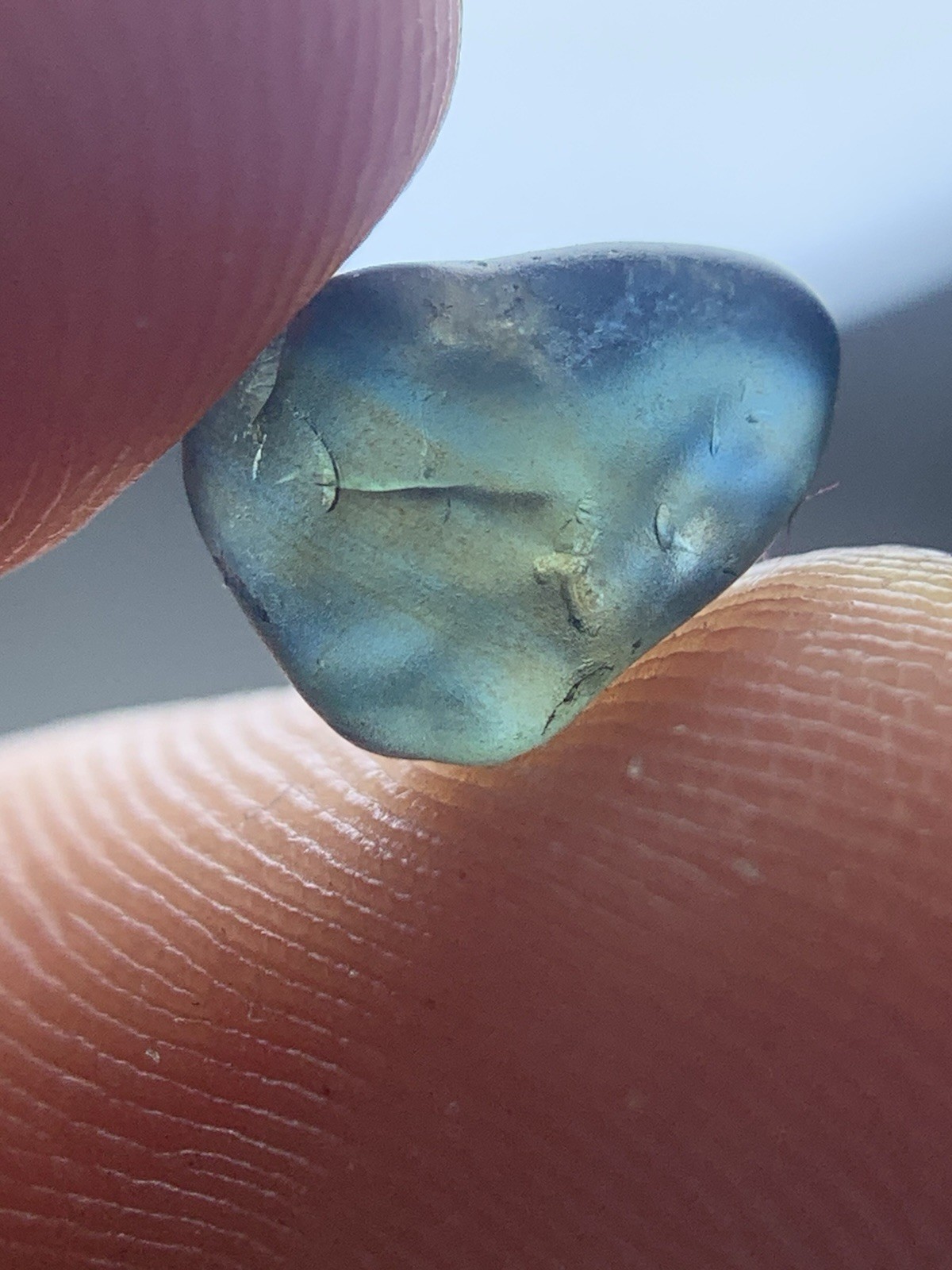 1.58 Crts Gorgeous Piece Facet Grade Blue & Green (Teal) sapphire Rough