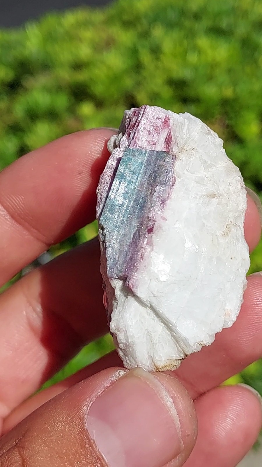 LARGE PARAIBA CUPRIAN BLUE PINK TOURMALINE COPPER BEARING BATALHA MINE BRAZIL