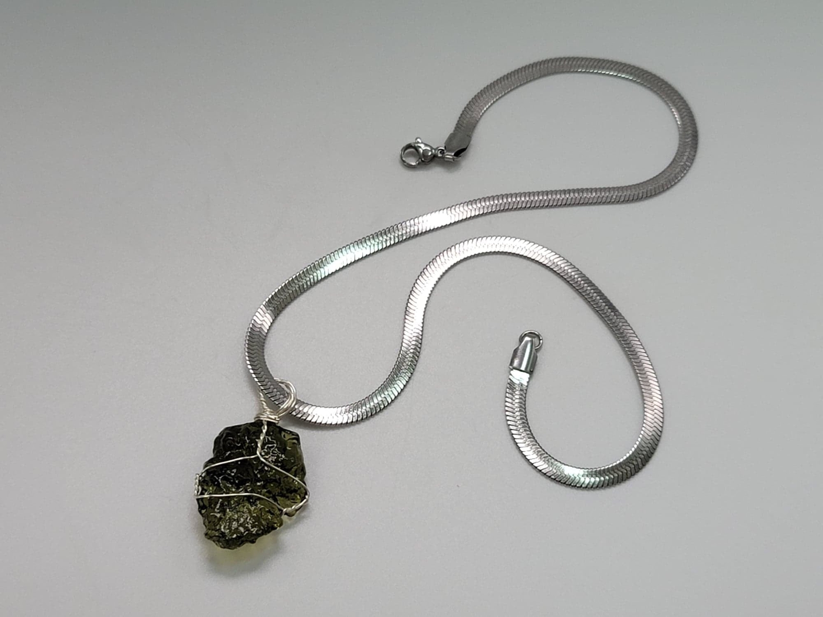 Genuine Moldavite Choker Necklace 100 % Natural Minimalist Gifts, Trendy