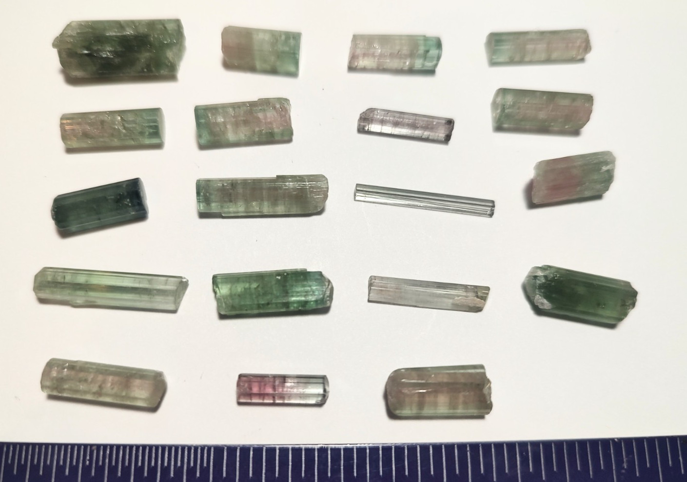 14.1g Tourmaline Crystal Lot – Gems Minerals Rough – Green Pink Watermelon