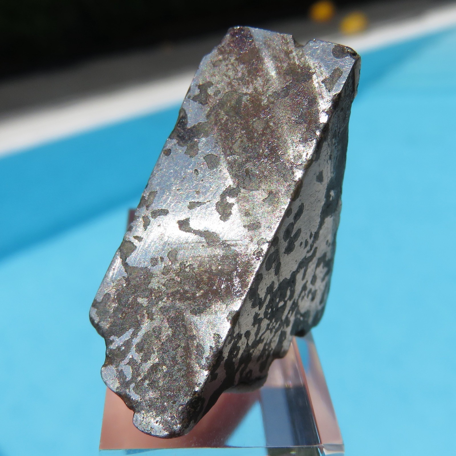 Minerals *** RARE NATIVE IRON in BASALT Siberia