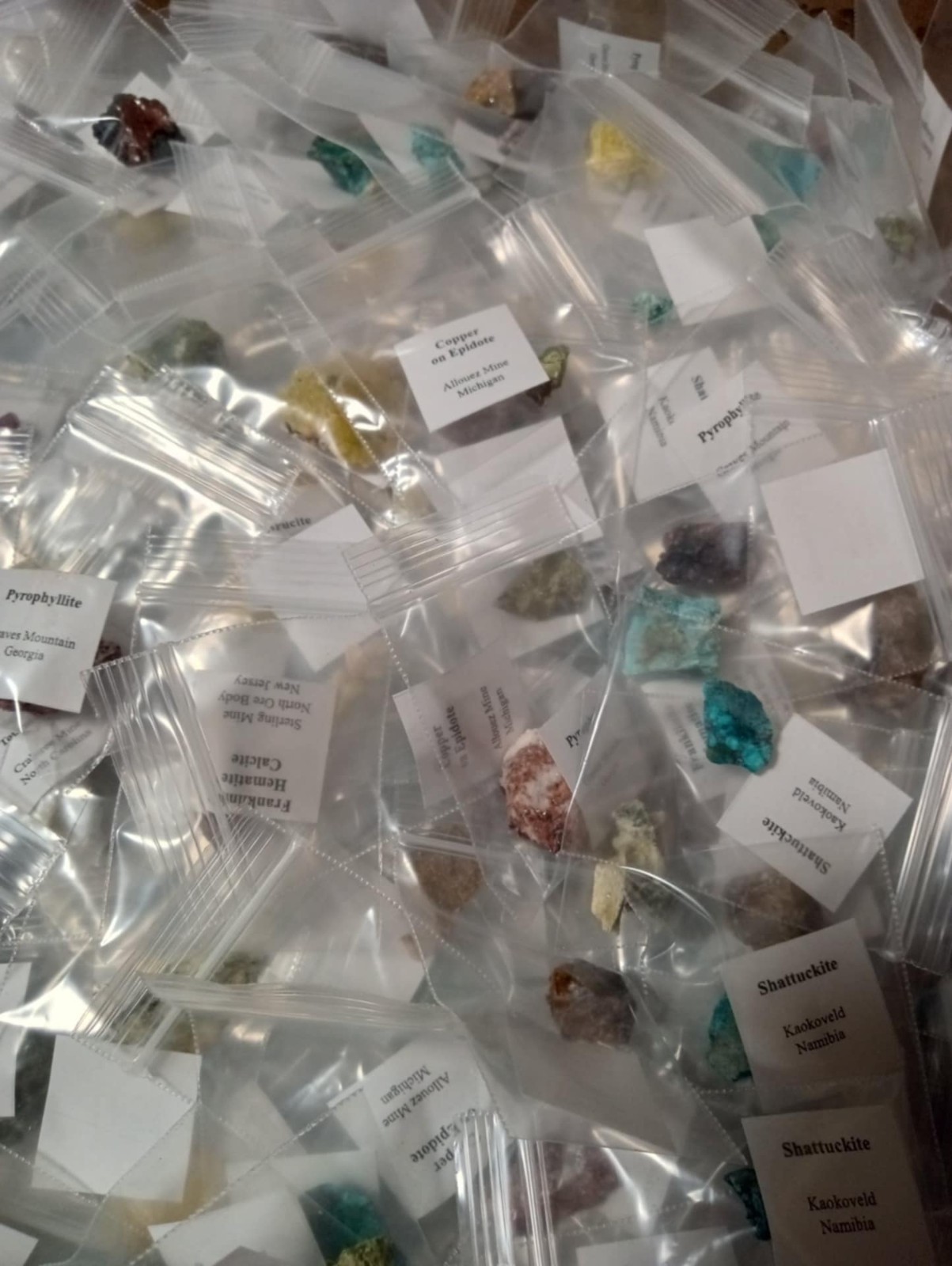 25 piece Bulk Micromount Thumbnail Mineral Collection