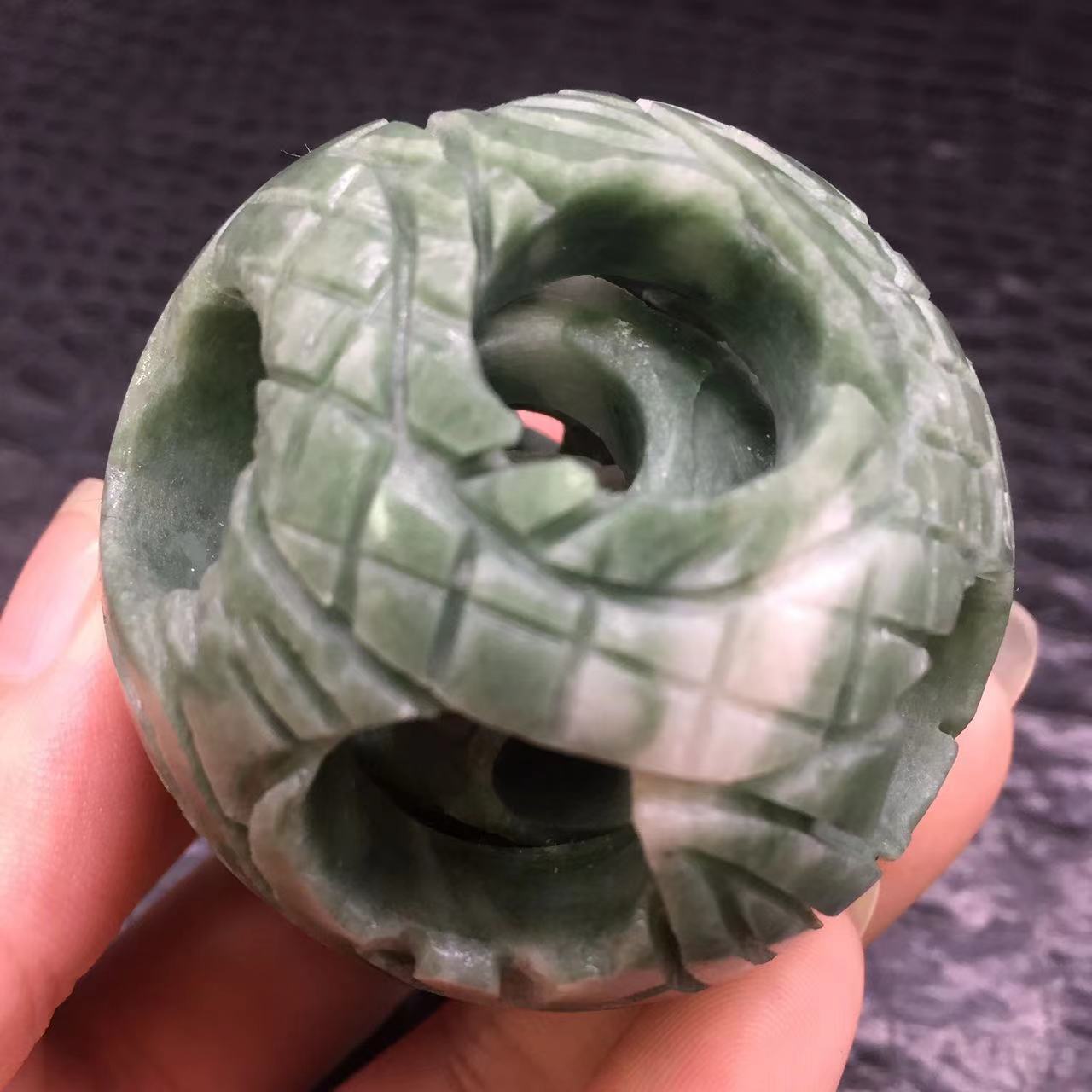 Natuaral XIU Jade Quartz Sphere Crystal Exquisite Ball Magic Healing Decorat 1Pc