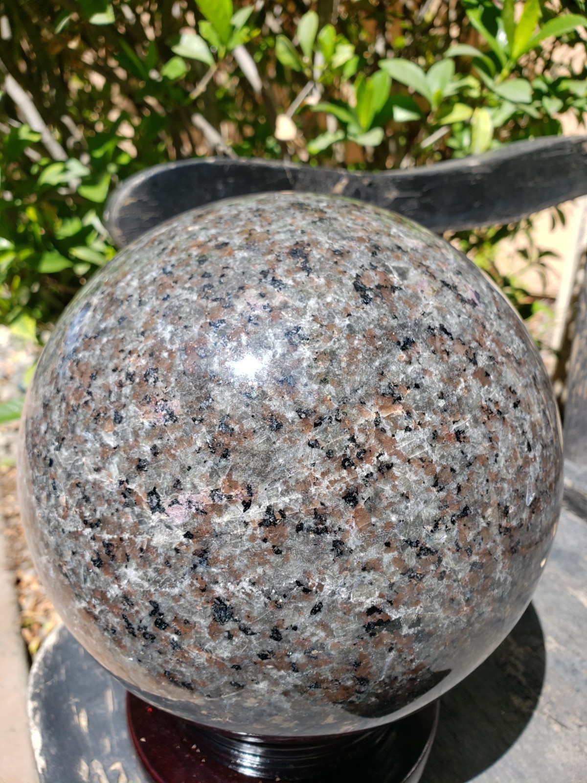 7.6″ Yooperlite Crystal Mineral Sphere Ball Orb STRONG UV Reaction with Stand