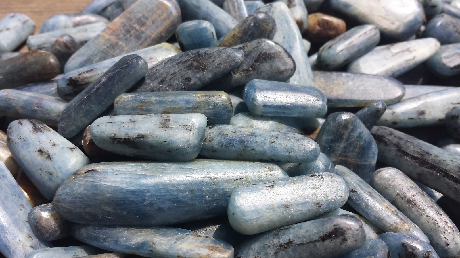 THREE (3) BLUE KYANITE TUMBLED STONES MEDIUM/LARGE NATURAL TUMBLE STONES