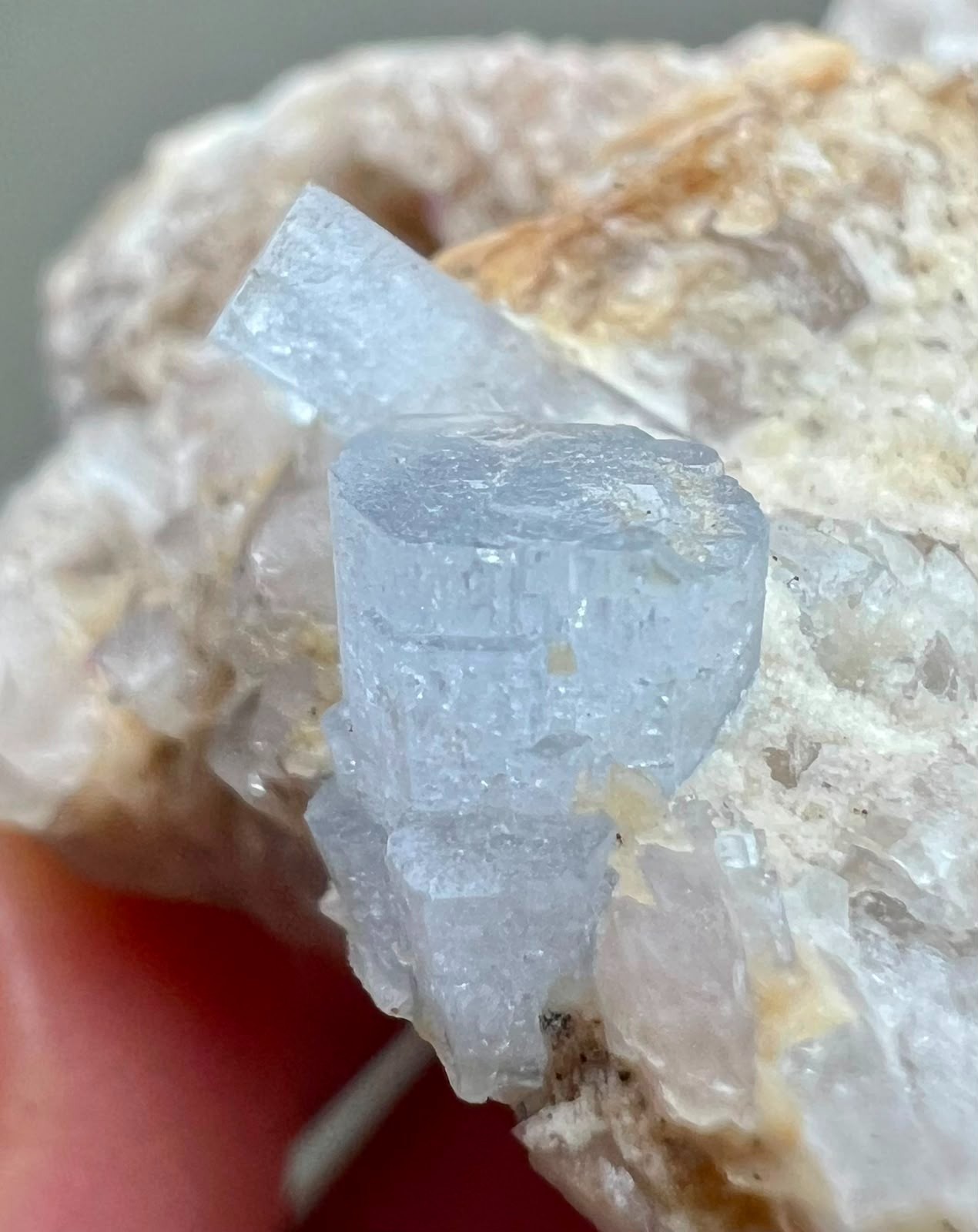154CT, Top Quality! Natural Sky Blue Aquamarine Crystals with mica on matrix ,PK