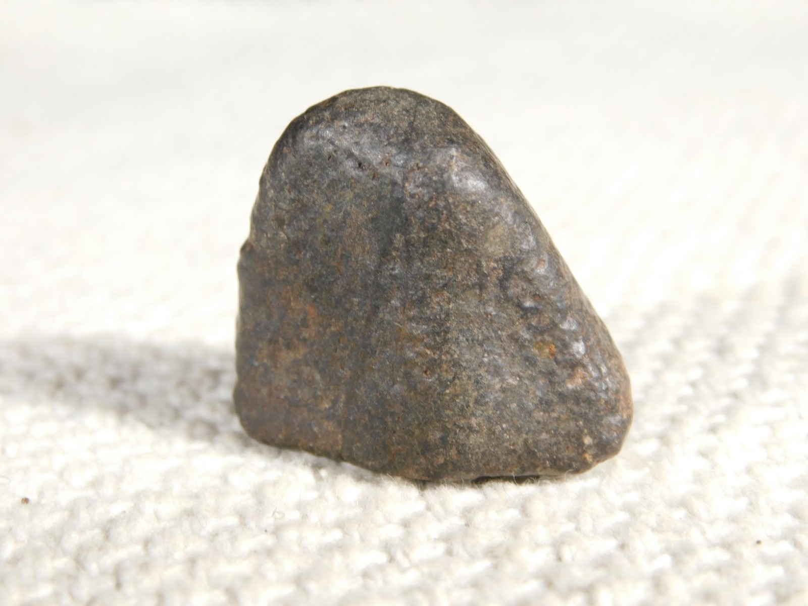 Small Stony METEORITE With Dark Fusion Crust 100% Natural Fell in Libya 15.4gr