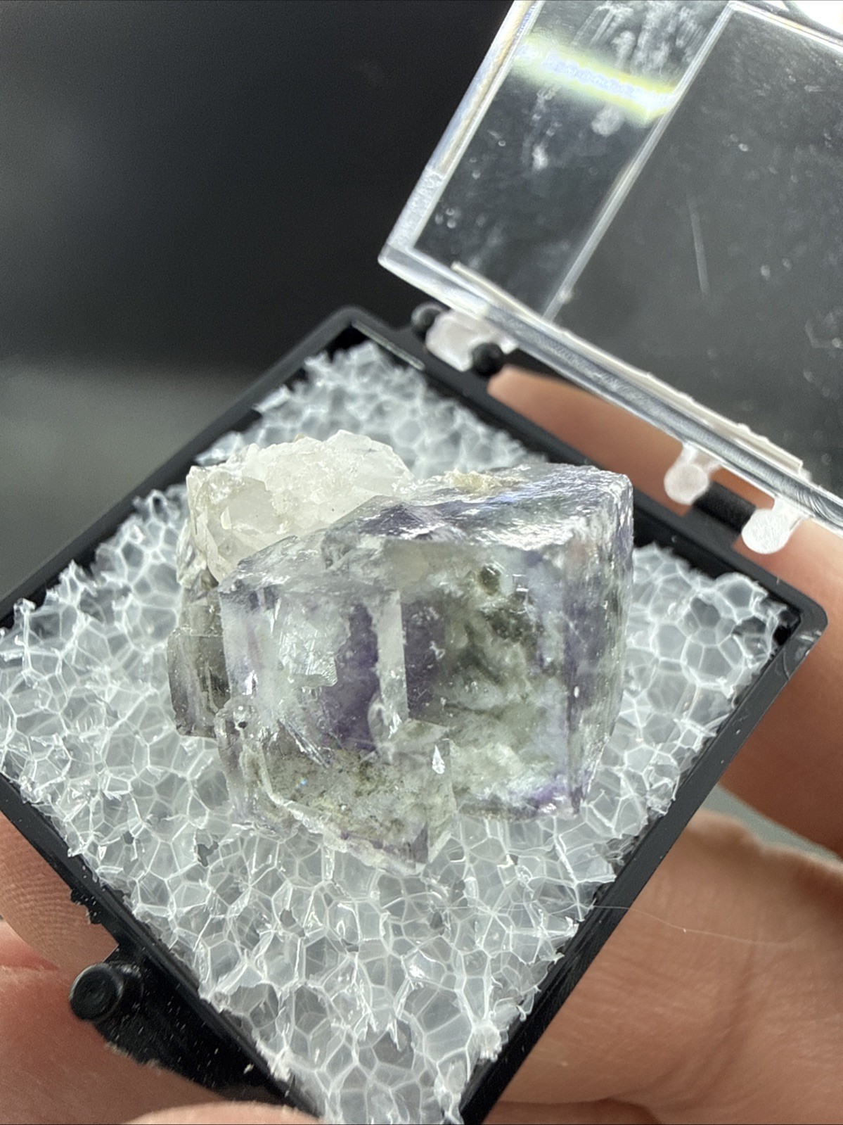 Yaogangxian YGX Transparent Fluorite Crystal Mineral Specimen 4.84g China