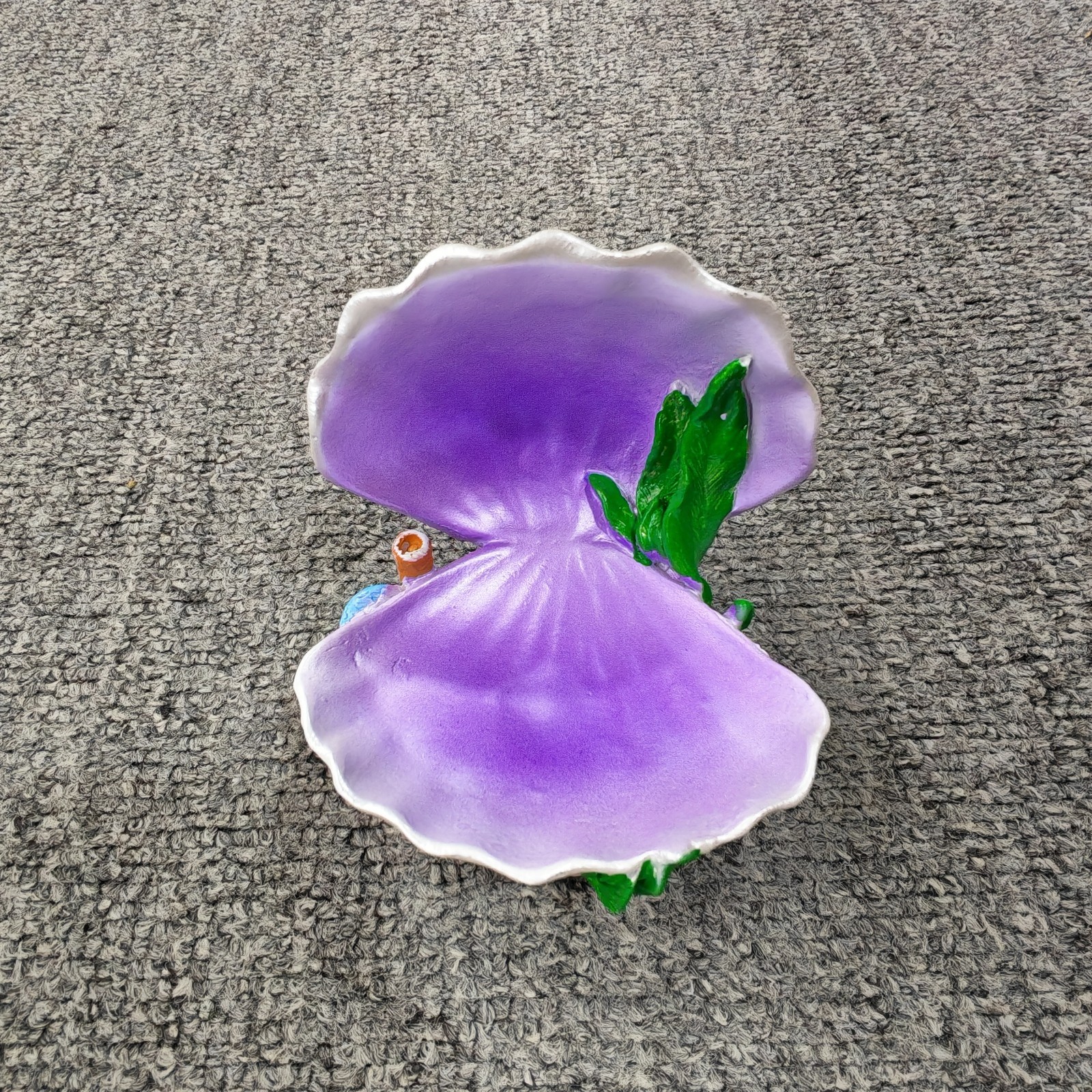 purple clamshell stand for natural crystal sphere