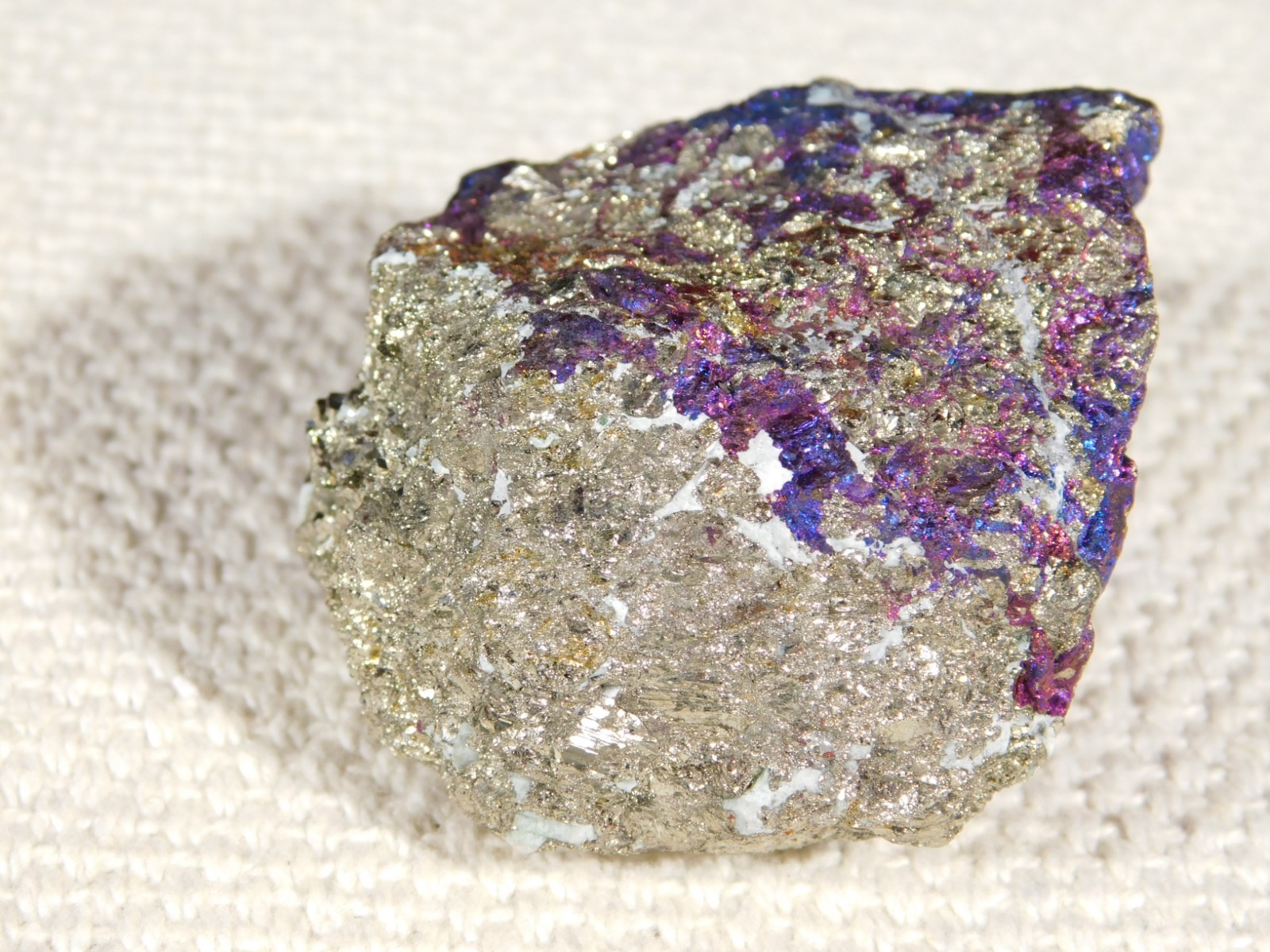 Bright IRIDESCENT Peacock Copper Chalcopyrite or Peacock Ore Mexico 165gr