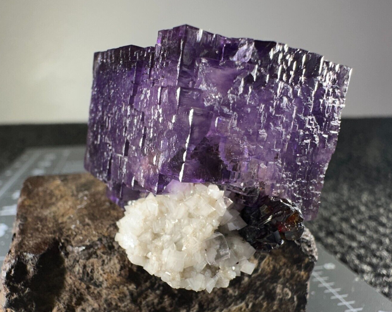 ➤1-5/8″ PURPLE FLUORITE CRYSTAL- SPHALERITE & DOLOMITE Elmwood Mine TN VIDEO➤411
