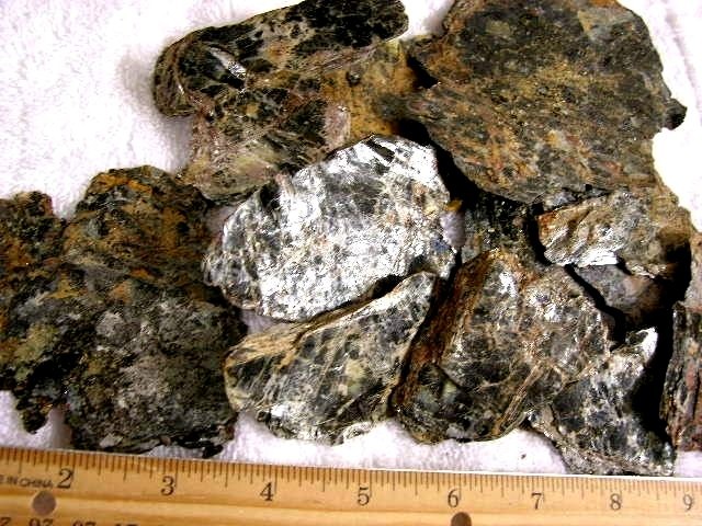 Biotite mica crystal red/tan tabular book form 1 pound lot 3-8 pieces 2-5 inch