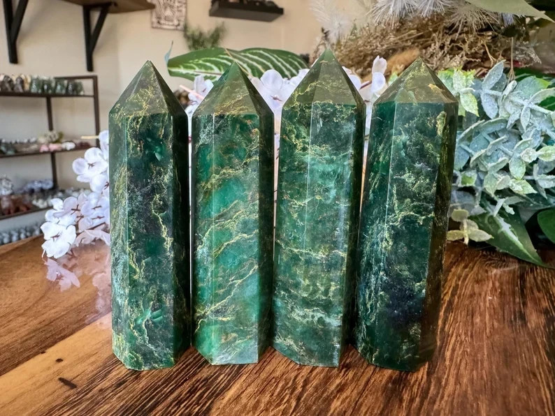 Natural Emerald Crystal Tower Obelisk Meditation Reiki Healing Home Decor Gift