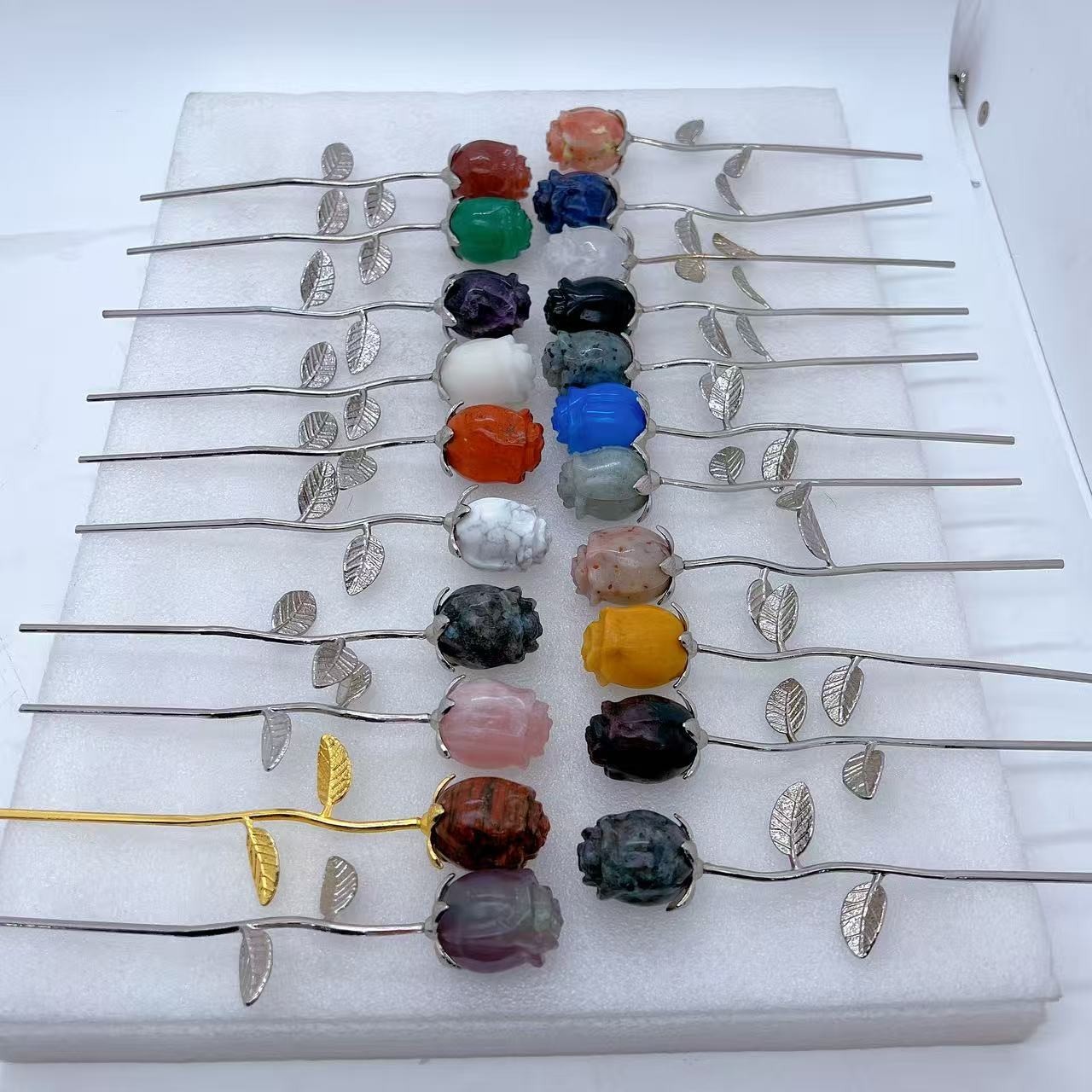 3PCS Natural Mixed Rose Flower skull Carved Quartz Reiki Hallowmas Crystal gift
