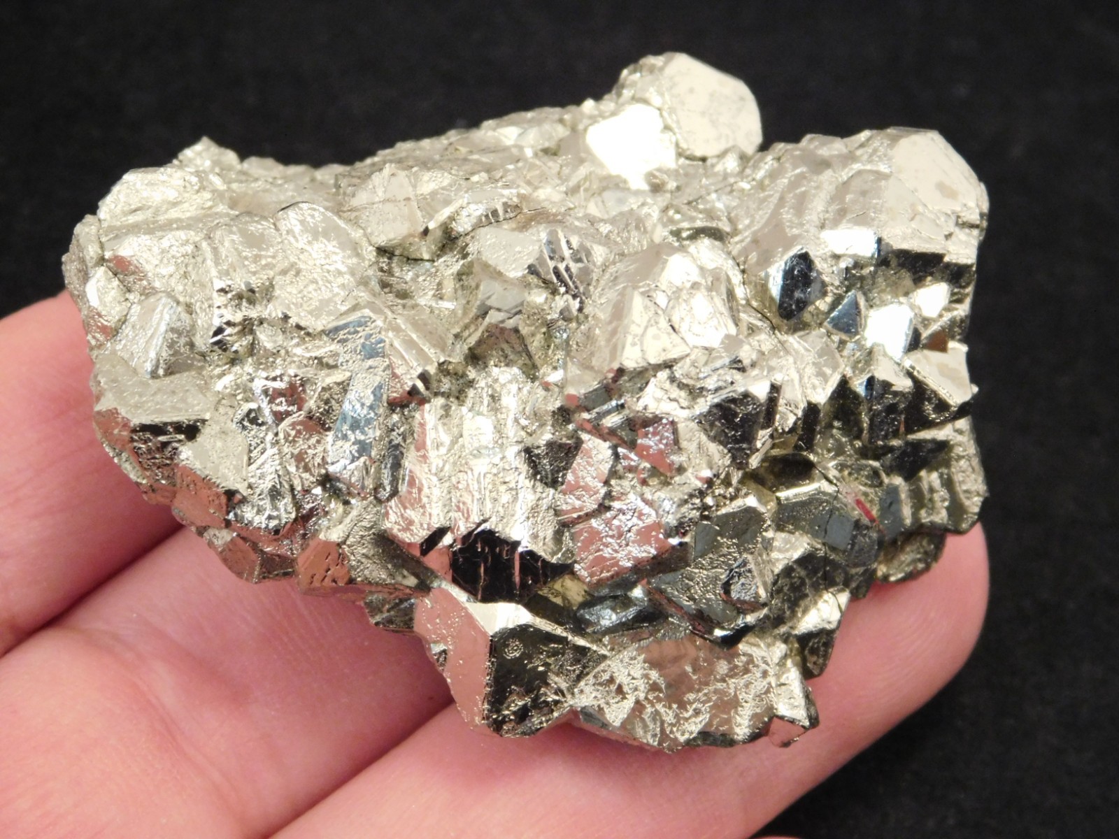 RHOMBIC PYRITE Crystal Cluster 100% Natural Peru 128gr