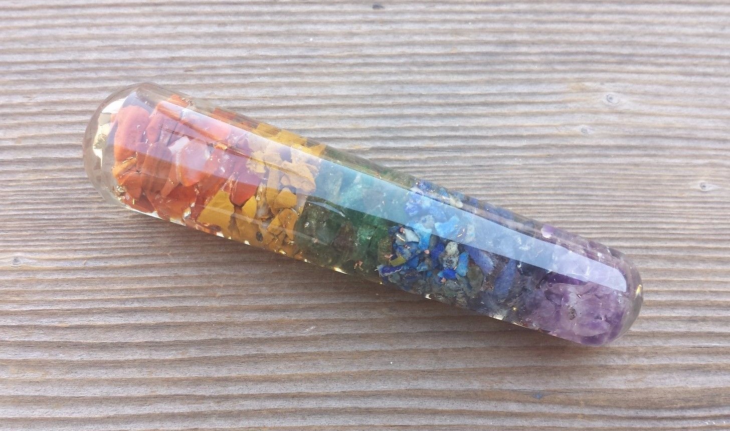ORGONE 7 CHAKRA LAYERED GEMSTONE SMOOTH WAND ORGONITE (ONE)