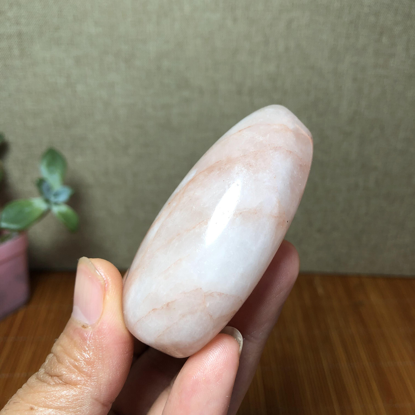 64mm Natural Red gum flower Crystal gemstone polish/rough Specimen 103g A3387