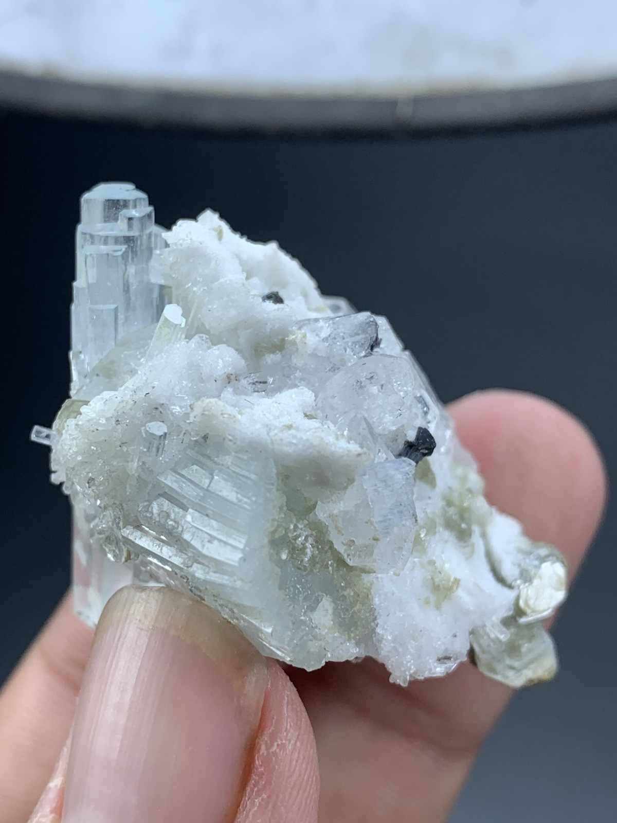 140 Cts Aquamarine Crystal Specimen From Skardu Pakistan.