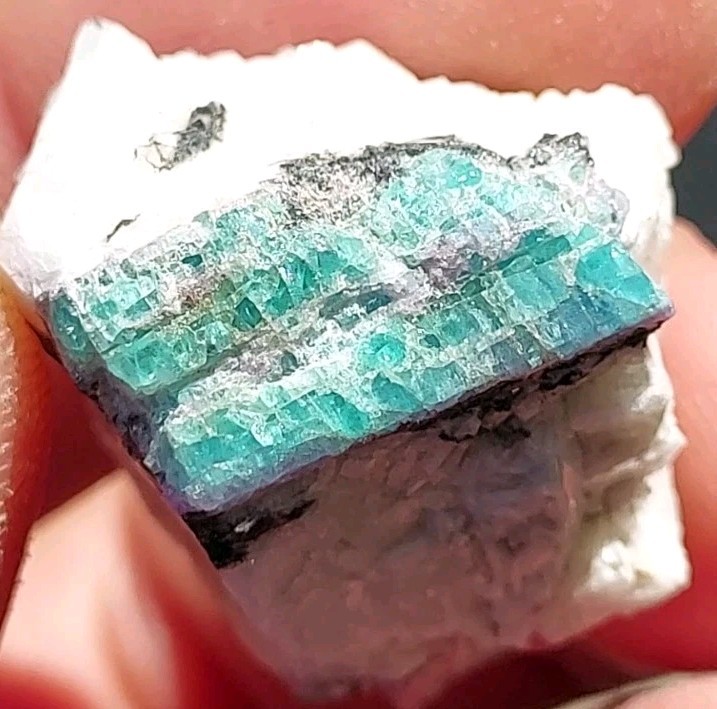 GEM PARAIBA CUPRIAN BLUE PINK TOURMALINE COPPER BEARING BATALHA MINE BRAZIL