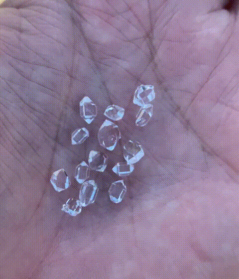 24 pcs Herkimer diamond crystals , 5 to 7 mm
