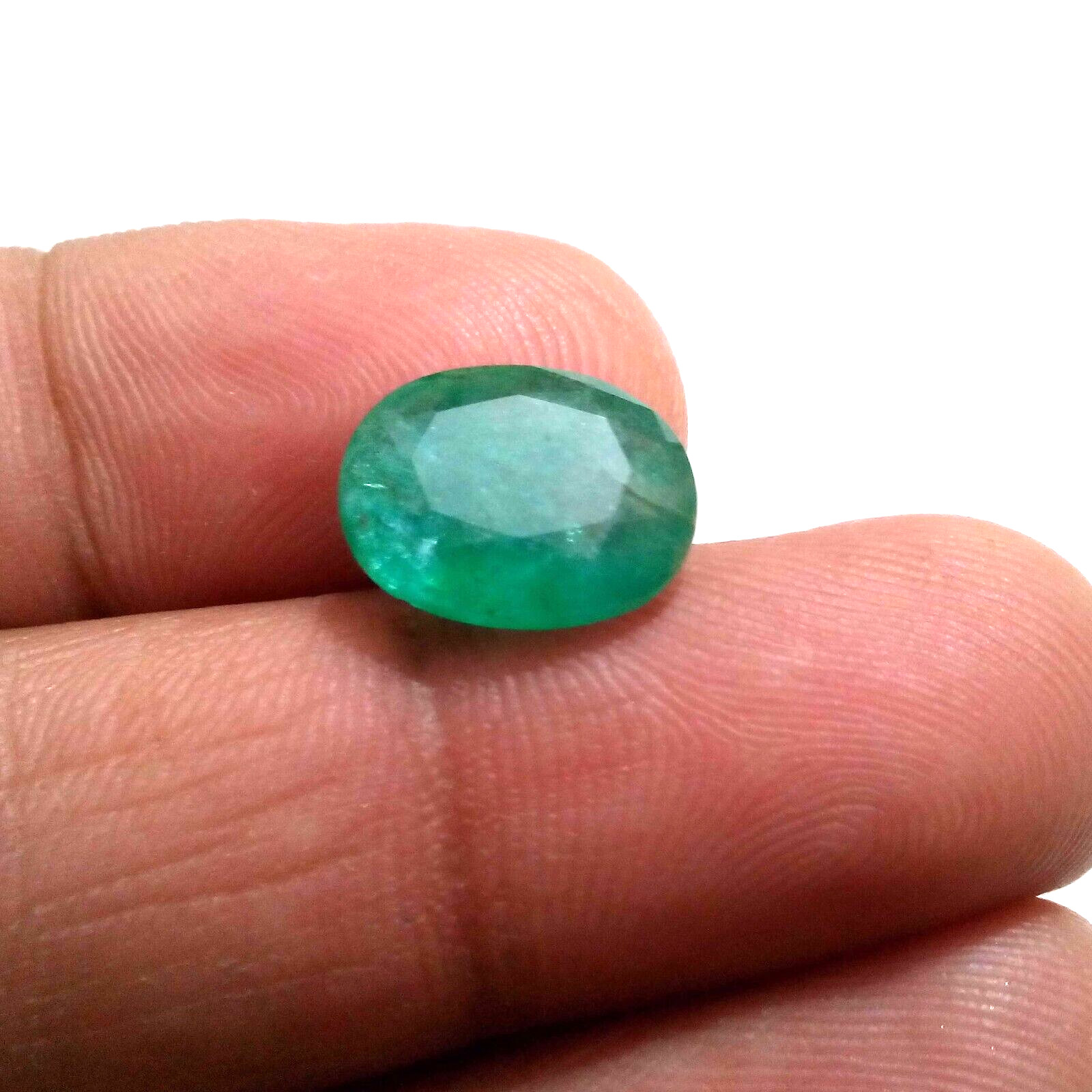Good Quality A+ 5.70 Crt Green Zambian Emerald Faceted Oval Shape Loose Gemstone