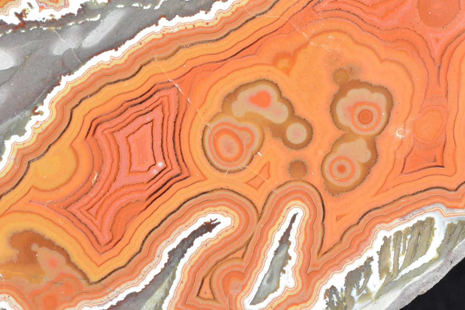 Large Dryhead Agate, Polished, Montana, 5.5×5.25×2″
