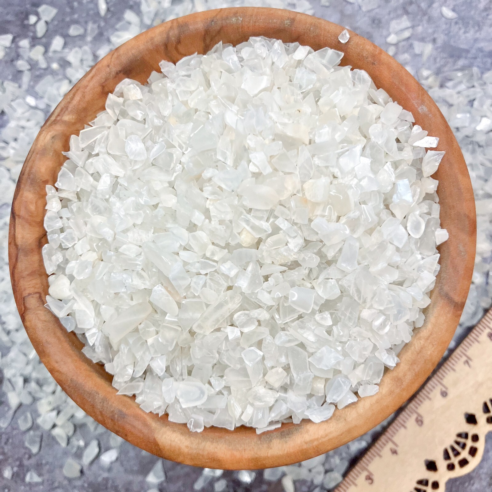 Crushed White Moonstone, 2mm-4mm, for Resin Molds and Orgonites, Embellishments