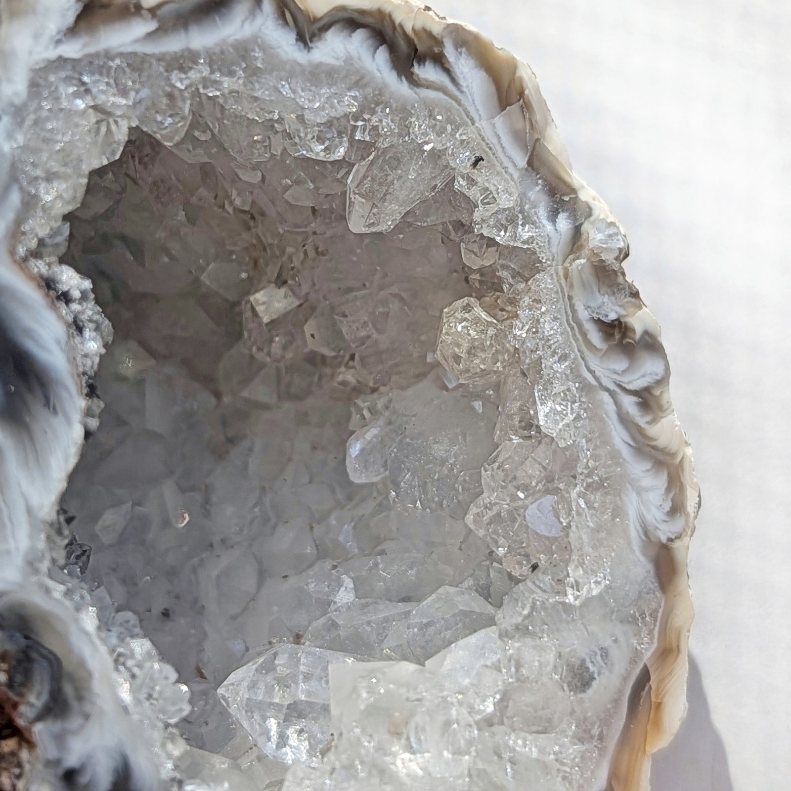 2″ oco agate geode, self-stands, natural quartz druzy geode half, quartz crystal