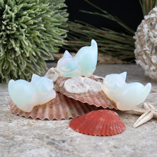 Opalite Crystal Cat Carving Stone Healing Protection Trinket Cat Lover Tier Gift