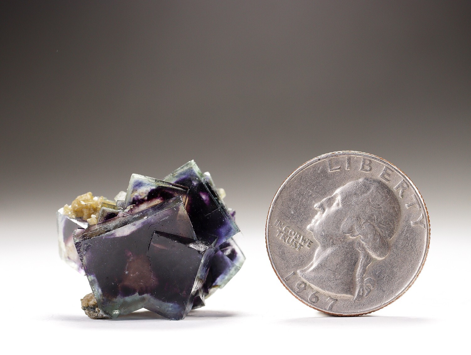 RAREST! ALIEN EYE Multicolor ZONED FLUORITE Crystal,Yaogangxian Mine,China