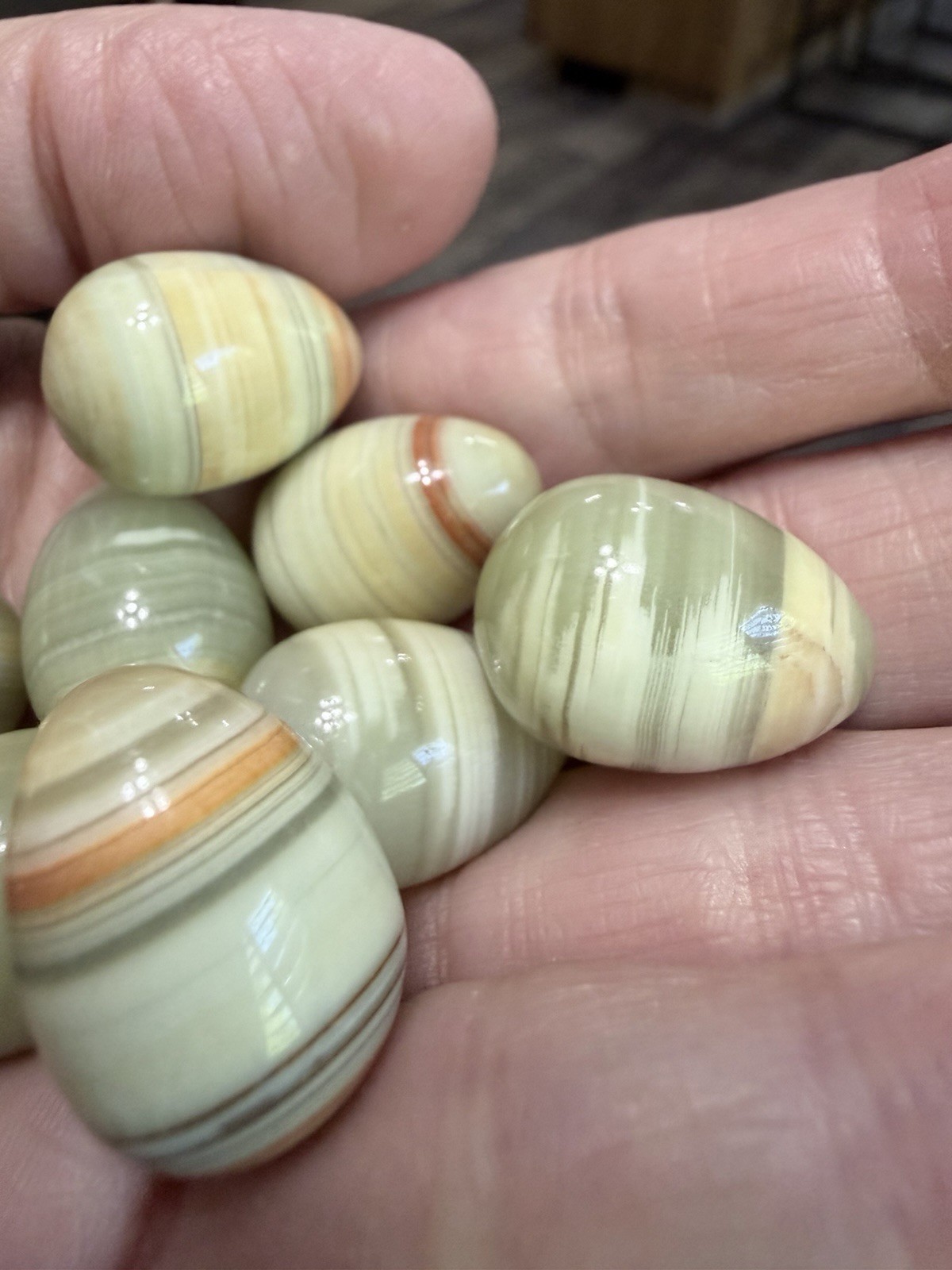 Lot Of 10 Green Onyx Eggs Gemstones 20mmx15mm Polished Ships Free!