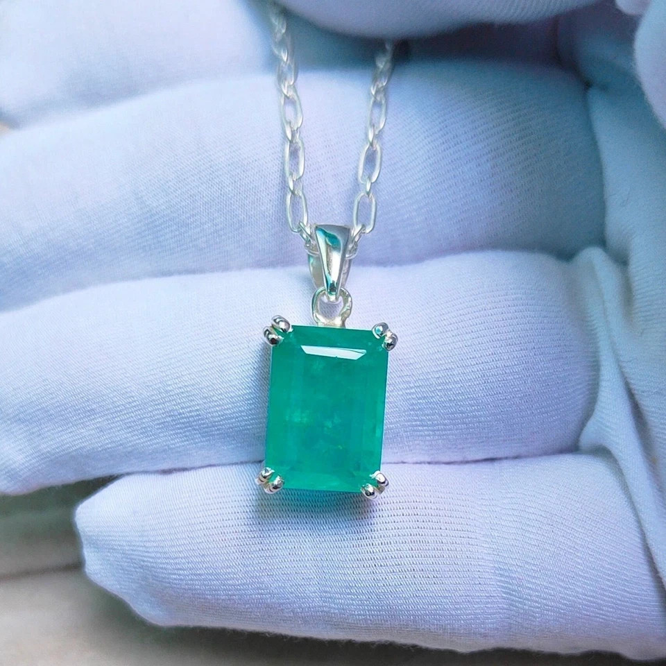 Natural Green Emerald 24 Ct 925 Silver Emerald Shape Pendant IGL Loose Gems 6LHP